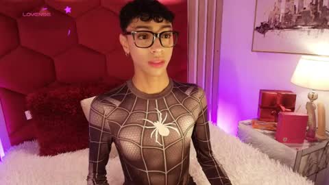 Owen online show from April 9, 2026, 3:17 am