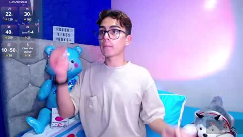 Owen  Independent model  online show from March 1, 2025, 6:03 am