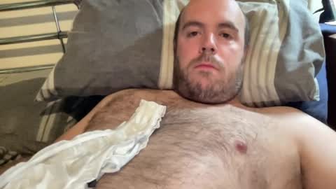 Owen2022 online show from April 28, 2026, 6:40 am