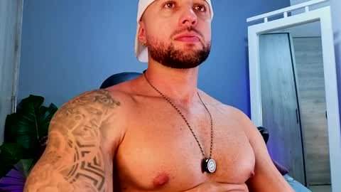 Maximus Owen online show from April 9, 2026, 6:13 pm