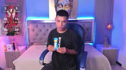 OWEN online show from September 19, 2025, 4:03 am