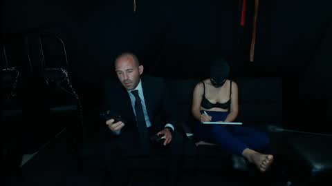 Snapshot of owner_and_asset chatting on April 21, 2026, 3:17 pm Owner Asset online show from April 21, 2026, 3:17 pm