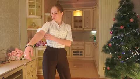 Snapshot of ozellaelazegui chatting on December 19, 2025, 12:56 pm Call me Gabriela online show from December 19, 2025, 12:56 pm