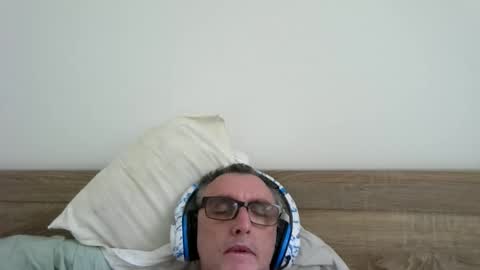 Brian online show from October 25, 2025, 2:08 am