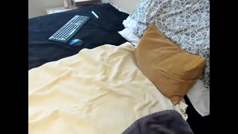 p guin12345 online show from February 22, 2026, 4:05 pm