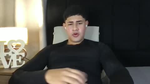 Javi    online show from February 15, 2025, 1:21 am