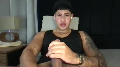 Javi    online show from February 21, 2025, 4:29 am