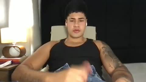 Javi    online show from March 9, 2025, 7:23 am