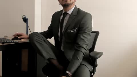 Snapshot of pablo_rincon95 chatting on December 24, 2024, 3:37 pm pablo rincon95 online show from December 24, 2024, 3:37 pm