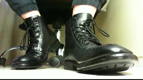 Snapshot of pablomenesssl chatting on January 11, 2025, 3:20 pm Pablo Meness online show from January 11, 2025, 3:20 pm