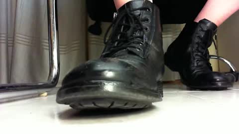 Snapshot of pablomenesssl chatting on March 1, 2025, 10:31 pm Pablo Meness online show from March 1, 2025, 10:31 pm