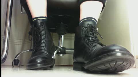 Snapshot of pablomenesssl chatting on March 6, 2025, 6:59 pm Pablo Meness online show from March 6, 2025, 6:59 pm