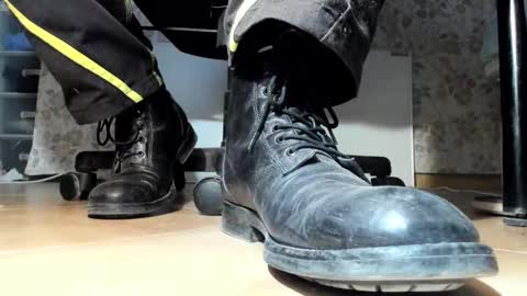 Snapshot of pablomenesssl chatting on November 11, 2025, 5:46 pm Pablo Meness online show from November 11, 2025, 5:46 pm