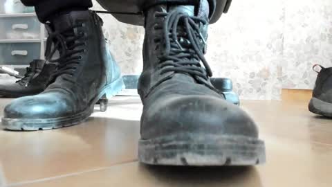 Snapshot of pablomenesssl chatting on December 21, 2025, 12:34 pm Pablo Meness online show from December 21, 2025, 12:34 pm