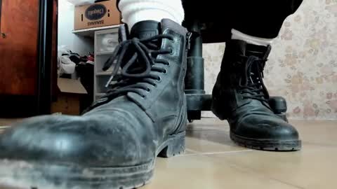 Snapshot of pablomenesssl chatting on January 10, 2026, 8:16 am Pablo Meness online show from January 10, 2026, 8:16 am