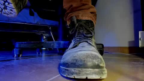 Snapshot of pablomenesssl chatting on February 16, 2026, 5:20 pm Pablo Meness online show from February 16, 2026, 5:20 pm