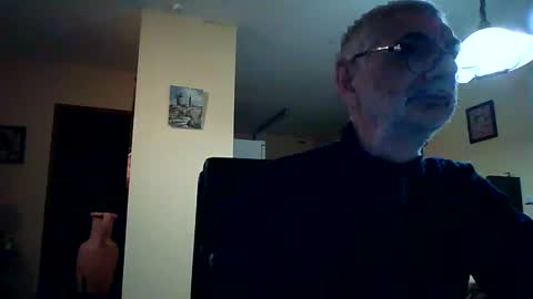 Snapshot of paca84 chatting on February 25, 2025, 9:35 pm paca84 online show from February 25, 2025, 9:35 pm