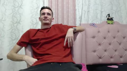 Snapshot of pacco_rabanne1102 chatting on October 30, 2025, 6:30 pm paco online show from October 30, 2025, 6:30 pm