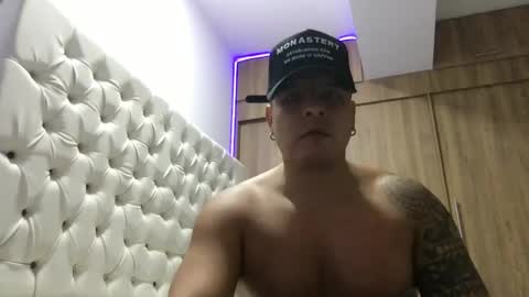 paisaexotico online show from October 10, 2025, 5:50 am