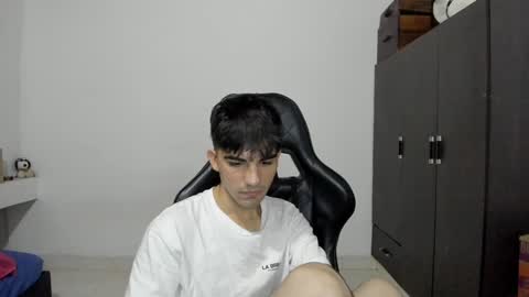 pakun_ online show from December 24, 2024, 1:27 am