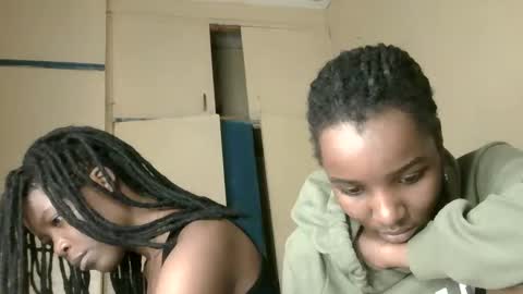 Snapshot of palashyuma chatting on October 10, 2025, 12:15 pm palashyuma online show from October 10, 2025, 12:15 pm