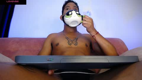 Palo Santo online show from April 26, 2026, 7:50 am