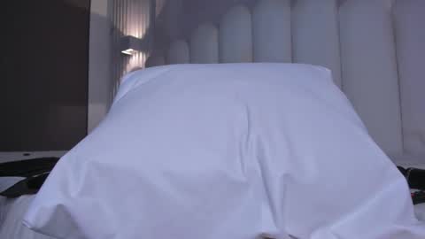 pamela online show from November 20, 2025, 10:53 pm