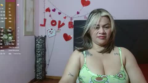 pamela_echeverria online show from May 19, 2026, 11:27 am