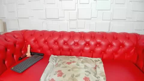 pamela_gaviria01 online show from January 12, 2026, 4:12 pm