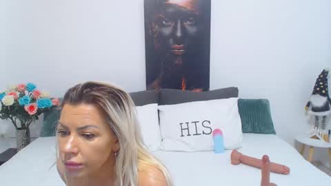 PAMEL ISSY online show from February 2, 2025, 9:40 am