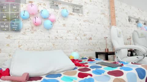 Snapshot of pamela_west chatting on January 29, 2025, 12:12 am Pamela West online show from January 29, 2025, 12:12 am