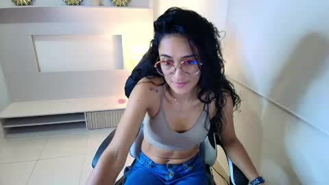 Pamela  online show from May 27, 2026, 12:40 am