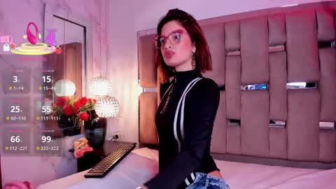 Pamela online show from December 14, 2025, 5:35 am