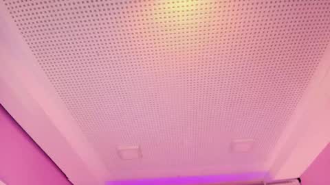  P A M  online show from February 5, 2025, 2:40 am