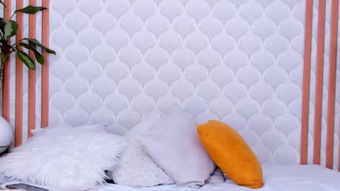 Pamela online show from December 4, 2024, 6:50 pm