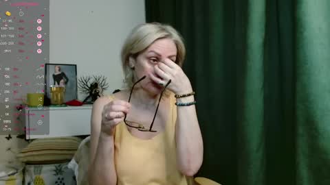 Snapshot of pamellamurphy chatting on April 22, 2026, 12:02 am pamellamurphy online show from April 22, 2026, 12:02 am