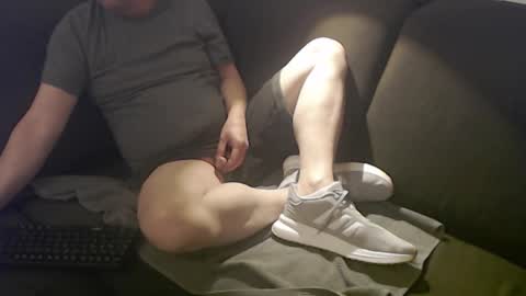 Snapshot of pami77 chatting on November 5, 2025, 5:35 pm Patrick online show from November 5, 2025, 5:35 pm