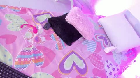 Snapshot of pammela_smith chatting on December 7, 2024, 2:42 am Pammela Smith online show from December 7, 2024, 2:42 am