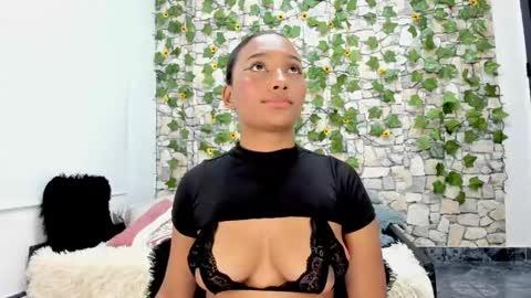 Snapshot of pandora_gu1 chatting on December 19, 2024, 11:25 pm pandora_gu1 online show from December 19, 2024, 11:25 pm