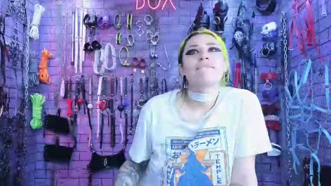 PandoraNez online show from February 20, 2025, 8:36 pm