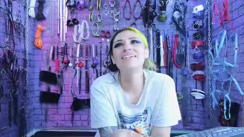 PandoraNez online show from February 25, 2025, 1:09 am