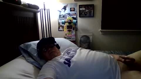 panos online show from November 18, 2025, 1:00 am