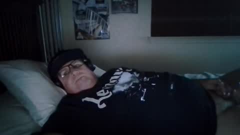 panos online show from May 18, 2026, 4:18 am