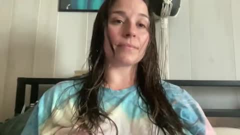 Pantiesofthefae online show from April 1, 2026, 4:04 pm