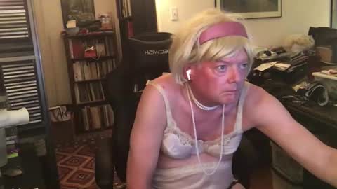 Pantyvioletlace online show from February 7, 2025, 6:24 am