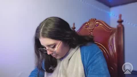 Snapshot of pao_ly chatting on July 7, 2026, 6:12 pm Paola online show from July 7, 2026, 6:12 pm