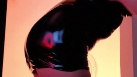 Paola Lyon online show from September 11, 2025, 7:47 pm