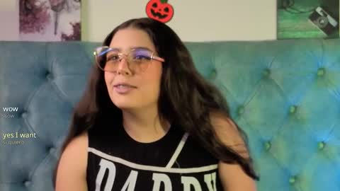 Paola Lyon online show from October 20, 2025, 12:49 pm