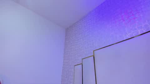 Paola  online show from February 15, 2026, 8:46 am