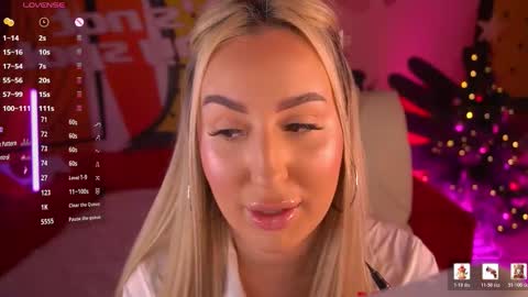 Lia online show from January 11, 2026, 1:49 pm